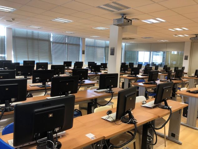 Laboratorios docentes Dit